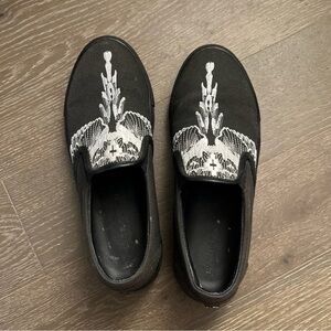 Marcelo burlon Black Slip-On Shoes with White Embroidery